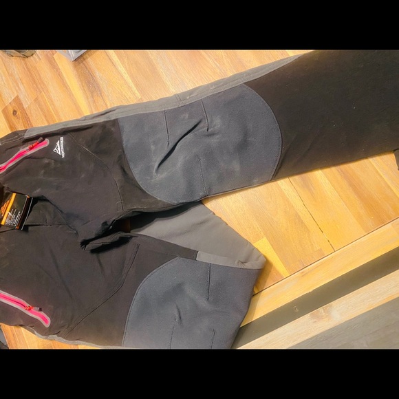 Performance Outdoor Pants - Picture 6 of 8